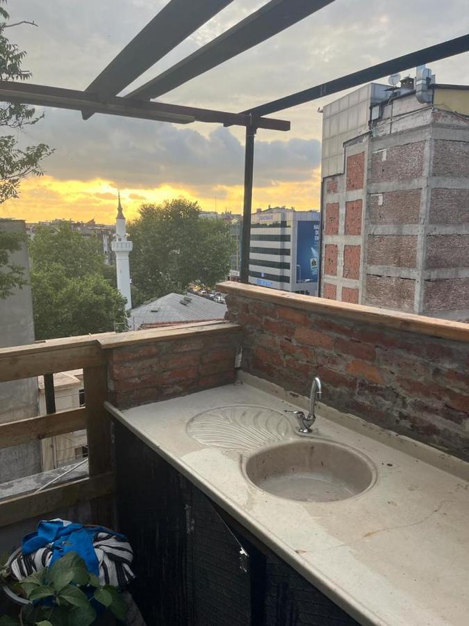 Central Apartment Kadikoy Terrace Bbq Close 2 Block Ferry Bull Metro Nighlife Истанбул Екстериор снимка