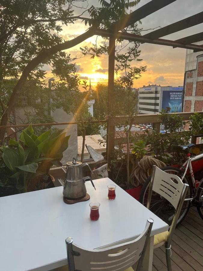 Central Apartment Kadikoy Terrace Bbq Close 2 Block Ferry Bull Metro Nighlife Истанбул Екстериор снимка