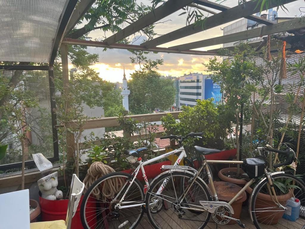 Central Apartment Kadikoy Terrace Bbq Close 2 Block Ferry Bull Metro Nighlife Истанбул Екстериор снимка